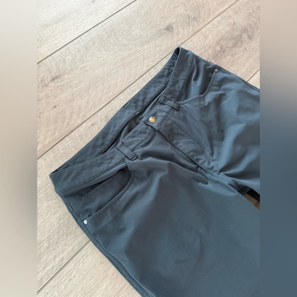 Lululemon Athletica Men's Gray ABC Pants, size 32